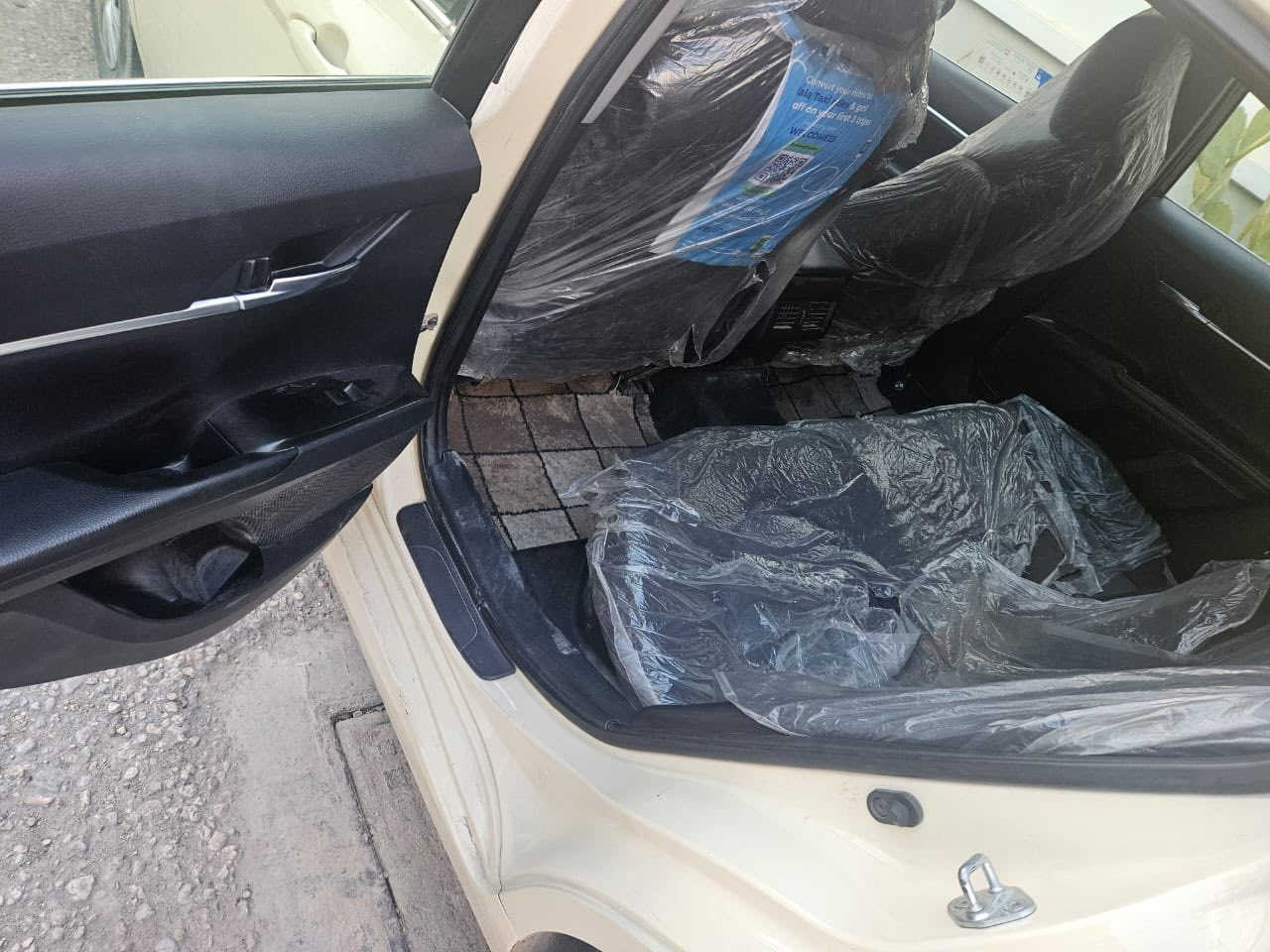 كامري تكسي دبي 2023  اصل
ضربة جاملغ خلفي طرف الايمن 

السعر 155 وبيها مجال 

المكان كربلاء  

*********** لتواصل
