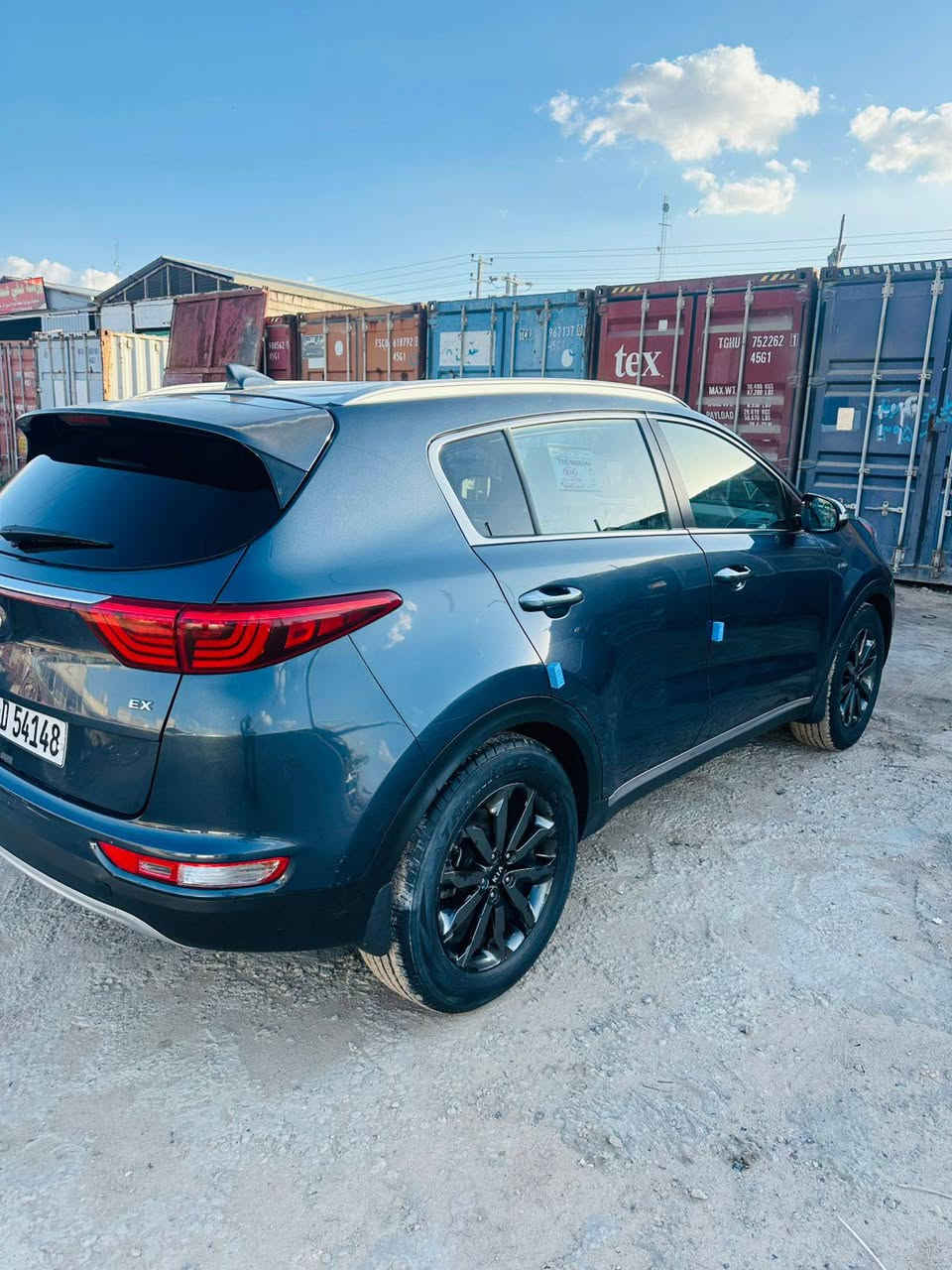 سلام عليكم كيه سبورتج لون مميزوارد امريكي حادثهه فقط بنيد بدون دواخل حته الدعاميه بلاديه فول بصمه شفتات استيرن كشنات جلد وكهربايه وتفه بل كشنات يعني فول تبريد قطعتين رقم ابيل الجديد بسامينه وكاله وتحويل مكيه 20400 بعداهواي مواصفات ماشيه 67 عنوان كربلاء *********** السعر 148
