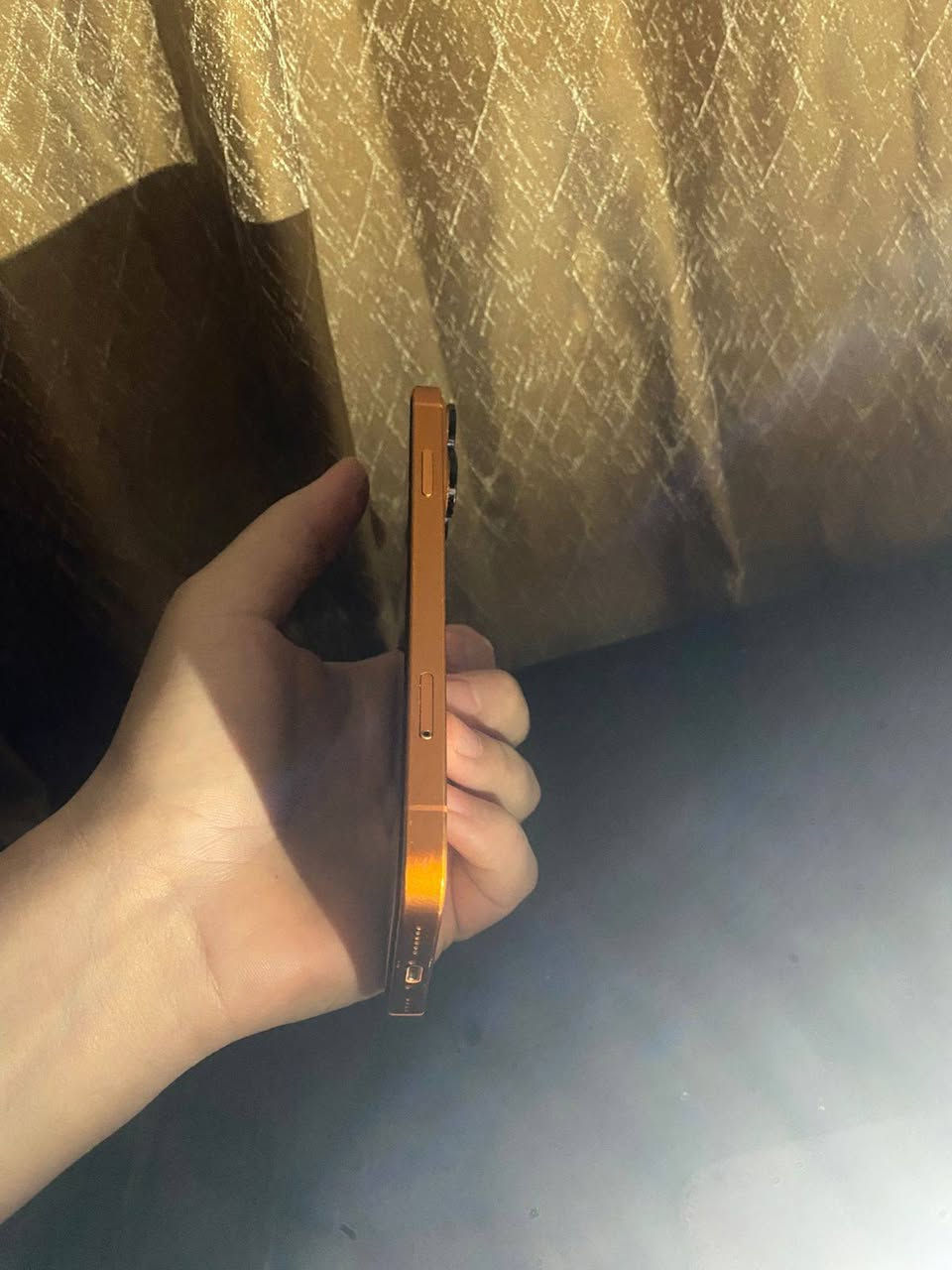 السلام عليكم
ايفون اكس ار محور 17 برو 
نظيف تحوير يخبل 
مبدل فقط بطاريه احسن نوعيه 
فيس ايدي شغال 
ذاكرة 64 
بي فطر بلظهر مو مهم 
سعرة 185
بغداد الامين 
***********
