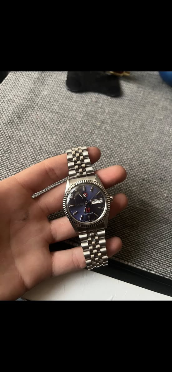 رادو بربل هورس يا شباب بقطر 36 نضافه تامه الماكنة الذهبيه 25J للطلب والاستفسار يرجى مراسلتنا دايركت او ع الرقم الأتي ***********
