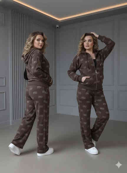 🏃‍♀️✨ تراكسود رياضي ماركة – أناقة ورشاقة بخامة فاخرة! ✨🏃‍♀️
وصلناكم أجمل تراكسود رياضي من أصالة البيت العراقي… ماركة راقية بخامة مريحة، تصميم عملي، وقصّة تبرز حيوية الجسم بكل حركة.

💠 خامة ممتازة ومرنة جداً تعطي راحة تامة أثناء التمارين
💠 تفاصيل مرتّبة ماركة تبرز جودة القطعة
💠 بنطرون مناسب لكل الأجسام بخياطة متقنة
💠 سحاب أو بدون – حسب الموديل
💠 ألوان شبابية ثابتة تضيف جمالية للّوك الرياضي
💠 مناسب للنادي – المشي – السفر – اللبس اليومي

✨ تراكسود ماركة راقي… يجمع الراحة والشياكة بأسلوب واحد ✨

---

📲 للطلب والاستفسار عبر واتساب:

👩‍💼 أبو ريماس
📞 +964 790 115 1252
🔗 https://wa.me/9647901151252

👩‍💼 أبو هاجر
📞 +964 773 650 1999
🔗 https://wa.me/9647736501999

📸 مسؤول الصور والتواصل الاجتماعي
📞 +964 772 345 7180
🔗 https://wa.me/9647723457180

🏢 الإدارة – أبو محمد
📞 +964 770 265 5858
🔗 https://wa.me/9647702655858

---

📢 تابعونا على قنواتنا الرسمية:
🔹 واتساب: https://whatsapp.com/channel/0029VaDPaAlLtOj6uH7qwb2i
🔹 تيليجرام: https://t.me/IraqiHousechannel1
🔹 تيك توك: https://www.tiktok.com/@iraqihousecenter
🔹 فيسبوك: https://www.facebook.com/share/1G4pp
