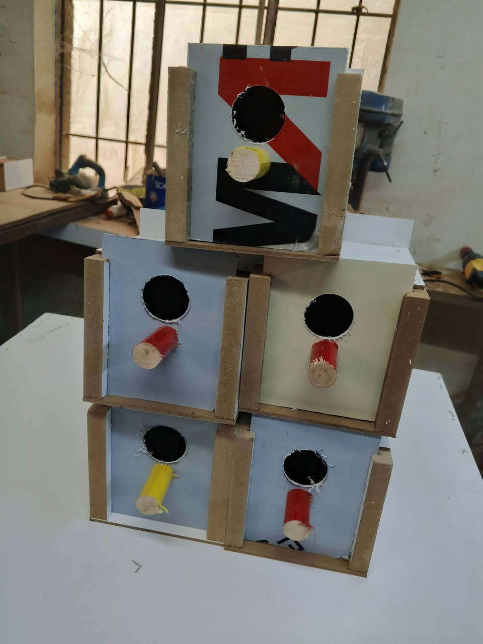 يالله السلام عليكم
متاح بيوت طيور الحب + بيوت كوكتيل + بيوت غندور + بيوت فناجس

عمل جميع الاقفاص والخانات وبانسب الاسعار جملة ومفرد 

البيوت كلة خشب HDF وجه كوبون ثخين درجة أولى 

الاسعار هاي جملة ومفرد وقفل 👇

سعر الشليف بيوت الطيور حب 20 الف عدد 30 بيت يعني يطلع عليك البيت 650 بالجملة بالمفرد البيت بالف 

سعر بيت الفنجس نفس الشي الشليف بي 30 بيت بسعر 20 الف يعني جملتة عليك 650 دينار تبيع بالف 

سعر بيت الكوكتيل جملة 3 مفرد 4

سعر بيت الغندور جملة الزوج ب5 يعني الواحد 2500 بالمفرد البيت ب3 

وكذلك موجود بيوت مزدوجة فنجس طير حب قياس متر عرض بي 7 بيوت سعرة 7 الاف جملة يختلف 

مكاني الطارمية توصيل موجود حسب الاتفاق 

***********
***********
