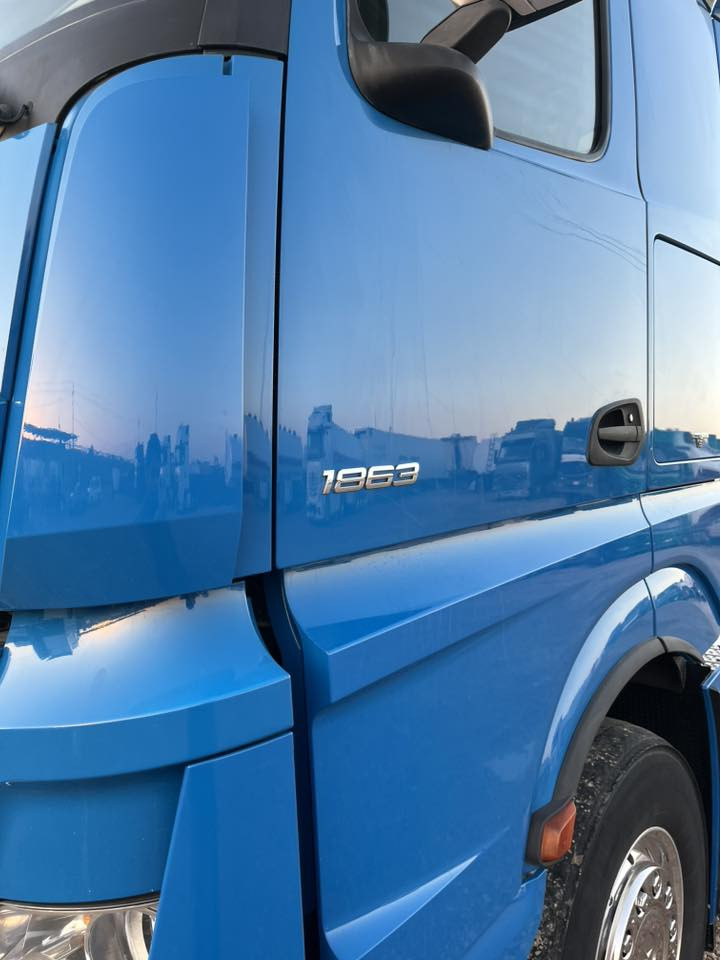 اكتروس وحش موديل 2017 الحجم 1863السياره فول داخل ديوان متواجد في معرض بغداد الحديث العنوان الأنبار الرمادي منطقة الشراع الخط السريع
 ‭0783 191 6537‬
