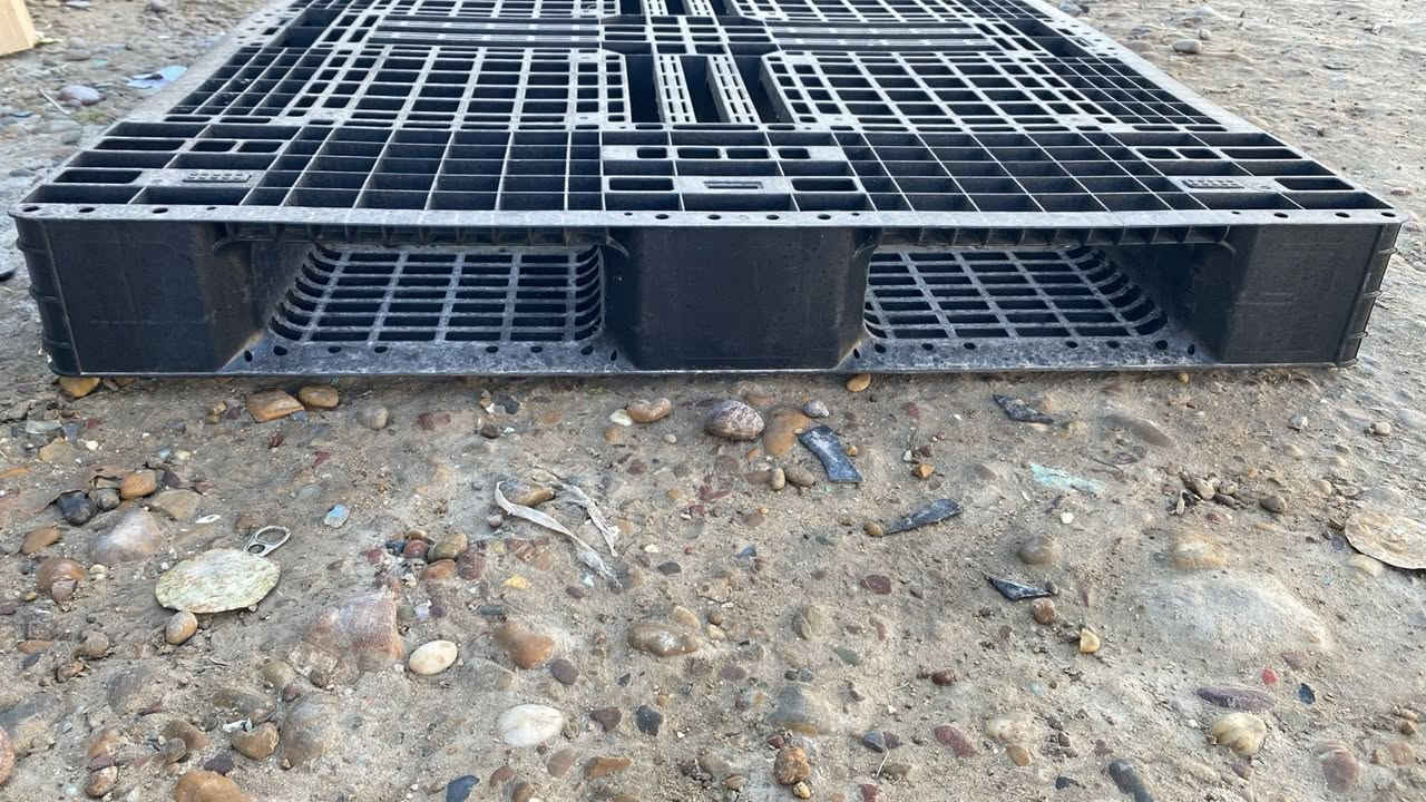 السلام عليكم 
سكيب بلاستك سعر القطعه 5 الف دينار 
الكميه من 50 الى 60 قطعه 
*********** 
عنوان ابو غريب قرب محطه لؤلؤه
