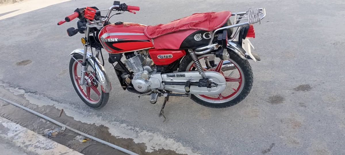 سيفان موديل 2020 باب أول كبس شرط مامفتوح منفيس اصلي مكان الكوير ***********
