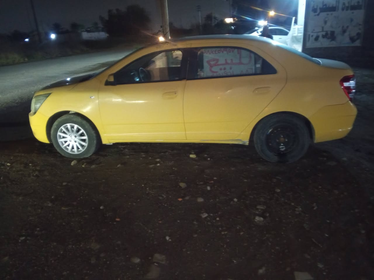 السلام عليكم سياره اجره شوفر كوبلت موديل 2017 سياره نضيفه حلووه كير ومحرك خير من الله صدر نص عمر داهل حلوو عندك طخه  بل بابين واضحه بل صوره خفيفه تايرات نضيفات  غاز +بانزين  اني مكلف بل منشور السعر 70وبيه مجال لطيبين رقم صاحبه والله
***********  

***********  ابو علي
