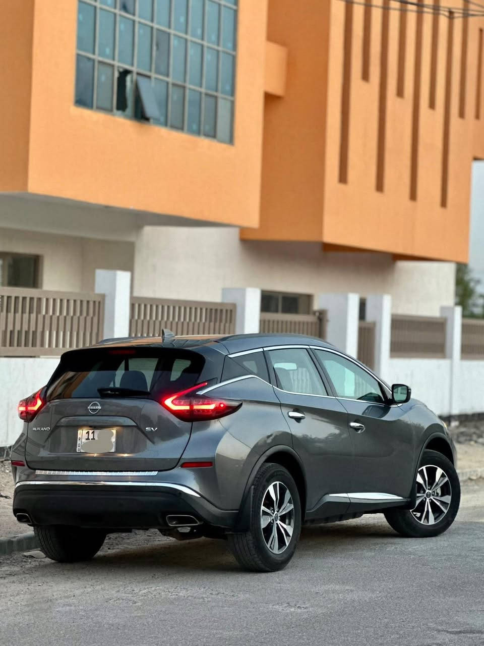 نيسان مورانو 2023
سيارة راقية واعتمادية جداً 

وصرف البانزين جداً ممتاز قياساً بالستة سلندر

 رقم بغداد

  باسمي ( بيع بدون مرواس)

- السيارة نظيفة جدًا ماشية 24  ألف

- محرك 6 سلندر 3500، 

- تو ويل

حادثها سطحي من فوك البنيد ( موجودة صورة الحادث مع صور المنشور )

* بنيد مبدل فقط حتى غاز الشركة نفسه وصدرها على وضع الشركة 

شاصي سليم 100%

🔹 فول مواصفات عدا الفتحة

 • تشغيل عن بعد

 • تبريد قطعتين (أمامي + خلفي)

 • رادار 360

 • حساسات أمامية وخلفية

 • نظام النقطة العمياء

 • كشنات جلد كهربائية مع تدفئة• 

 • شاشة كار بلي 

 • إنارة LED كاملة

 • بصمة تشغيل ودخول ذكي

 • تحكم جهتين 

💎 سيارة فخمة جداً ومريحة

موقع السيارة : - حلة -  

📞 ***********

السعر 170 ورقة
