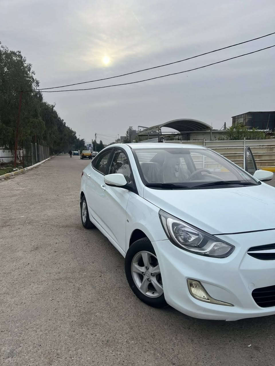 سلام عليكم هـونداي اكسنت 2013 خليجي
السيارة نضيفه كلش ماشيه ١٨٦ مكفوله كفاله عامة 
صدر امامي خلفي جديد
السعر 90 ورقه ومستعجل  رقم والدي تصل 
***********
