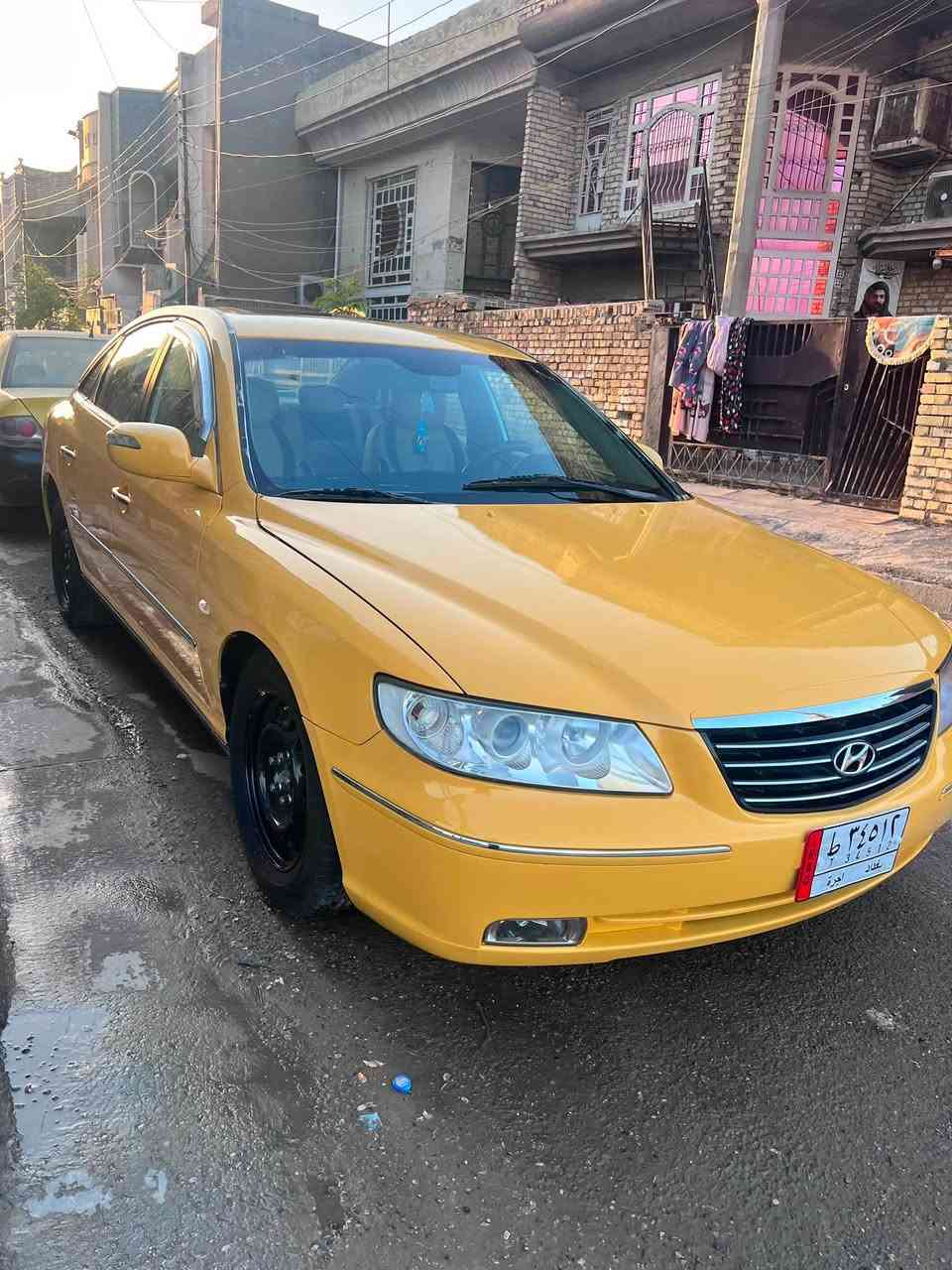 السلام عليكم ازيرا مديل ٢٠١٠ تكسي فول مواصفات خليجي بيهه حادث امامي خفيف واصل للبدنه البلاستك مبدل بنيد نفس لون وجاملغات اصليات حاويه مكينه وكير بحاله جيده طاك  ايرباك ستيرن ودشبول الستيرن بدلنا والدشبول بعده الايرباك سعر ٨٥ ورقه
للاستفسار الاتصال ***********
