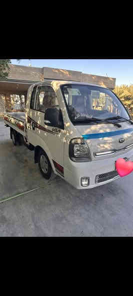 السلام عليكم للبيع كيا بنكو ٢٠٢٠ سيارة جاهزة من كلشي كير محرك تخم تاير تبريد تدفئة بيها باب الأيمن مصبوغ بدون فتح وبدون دواخل  مكان بغداد /جسر ديالى / السعر ١٢٧ للأتصال ***********
