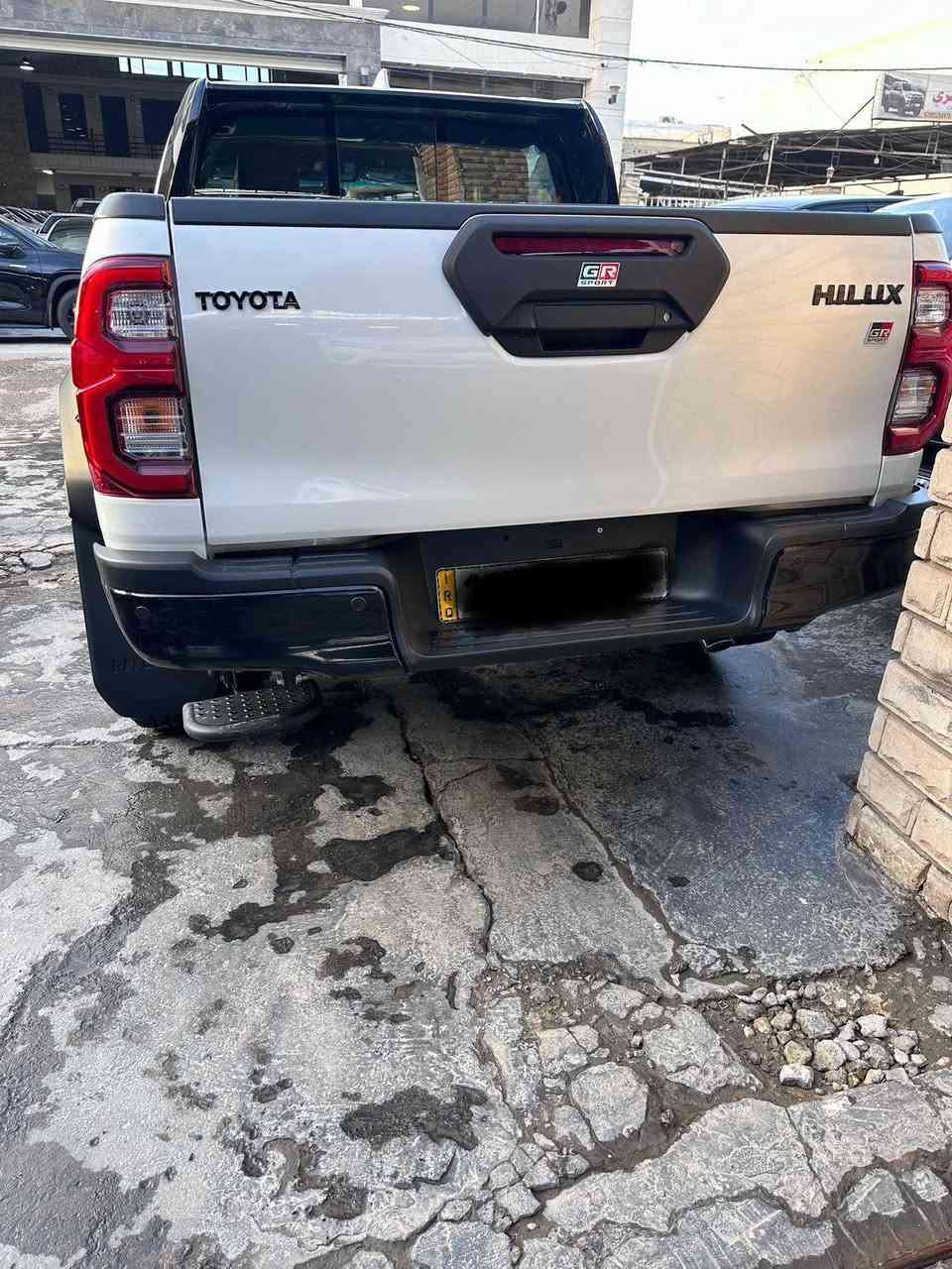 السلام عليكم تويوتاجي ار٢٤زيروماشية٣الاف رقم بغدادسعودي بم سنترلوك باسمي للاستفسار***********
