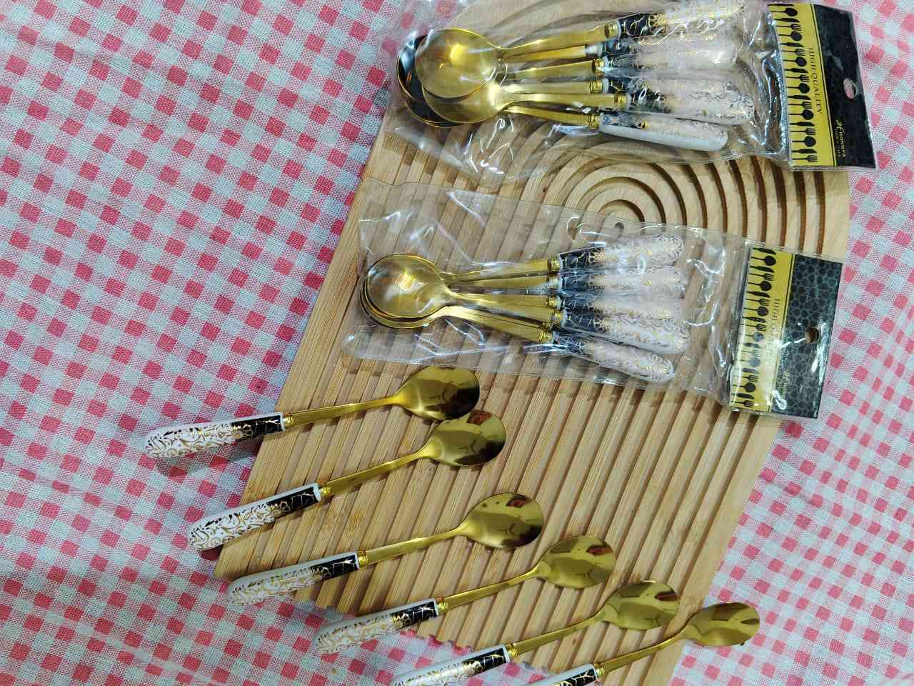 عروض اليوم 💚 
ملاعق طعام 
وملاعق كوب بالون الذهبي مال حلاوه تراهم


**إذا كنت صاحب هذا الإعلان وتريد حذفه لأي سبب، رجاءا أرسل رسالة إلى الدعم الفني**