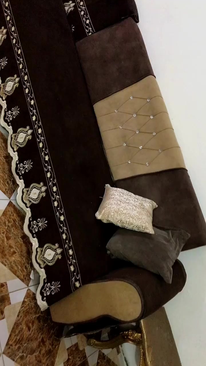 ديوان للبيع هو والمفرش اضراض بسيطه نطوني بي سعر وبلعافيه


**إذا كنت صاحب هذا الإعلان وتريد حذفه لأي سبب، رجاءا أرسل رسالة إلى الدعم الفني**