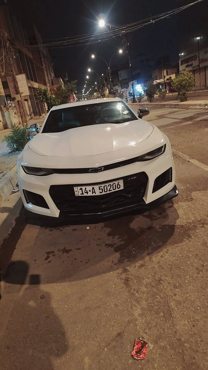 كمارو للبيع او المراوس 2018 فول مواصفات السياره كير عادي رقم بصرى حادثها جاملغ وبنيد اربعه سلندر فول مواصفات رقم الهاتف  *********** السعر 95 وبيها مجال بصيط
