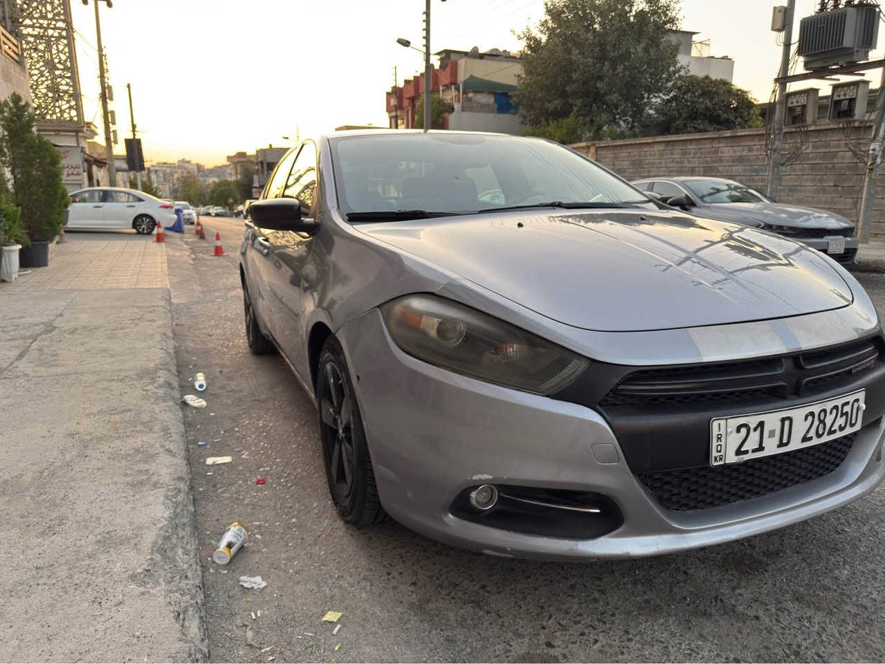 دۆج دارت ٢٠١٦ 
مەکینە ٤ بستۆن ٢.٤
یەک چەمەلخ پێشەوە بۆیاخە بێ ناو بێ ئێرباگ
دوو پەڵە ساردی هەیە
چوار جام و ئاوێنە کارەبا
١٢٢ هەزار ڕۆیشتووە
تایەی تازەیە
سەنەوی تا ٢٠٢٩ تازەیە
هیچ گڵۆپێکی خەلەلی ئیش ناکات
نرخی ٩٥ گەڵاو مەجالێکی کەم 
شوێن سلێمانی

***********
*********** السليمانية, العراق
