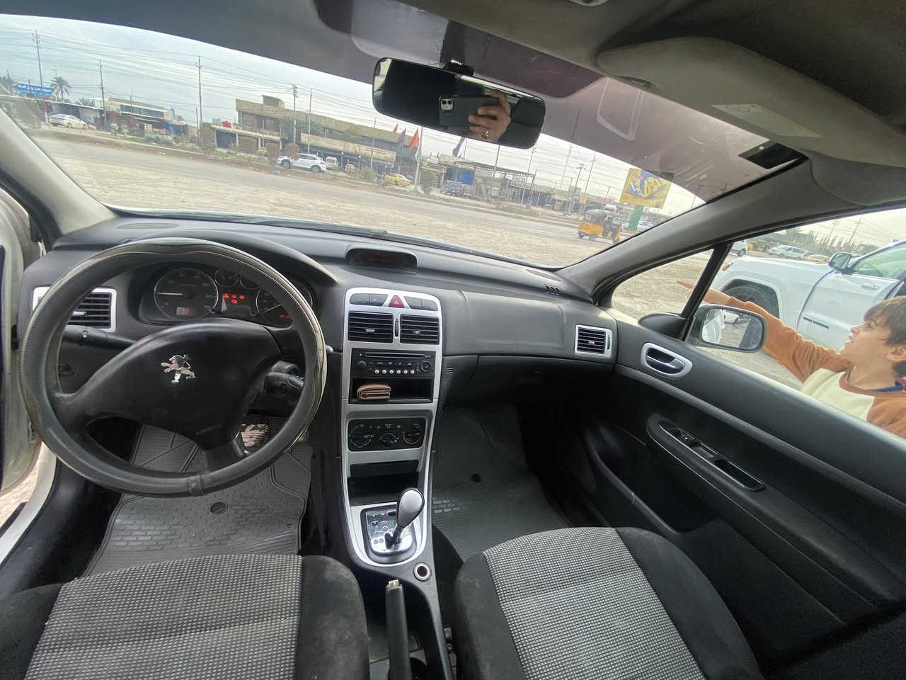 للبيع او مراوس باحدث 
بيجو فرنسي 307 موديل 2006 
رقم بغداد 
كير محرك بلادي خير من الله
تبريدها شغال ❄️ 
مكانها الحله -الدبلة
للاستفسار ***********
