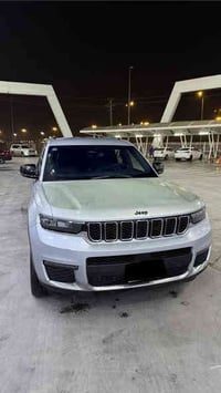 جيب كراند شيروكي 7 راكب 2021 وارد امريكي حادثهة جاملغ و بنيد  ماشيه 45...