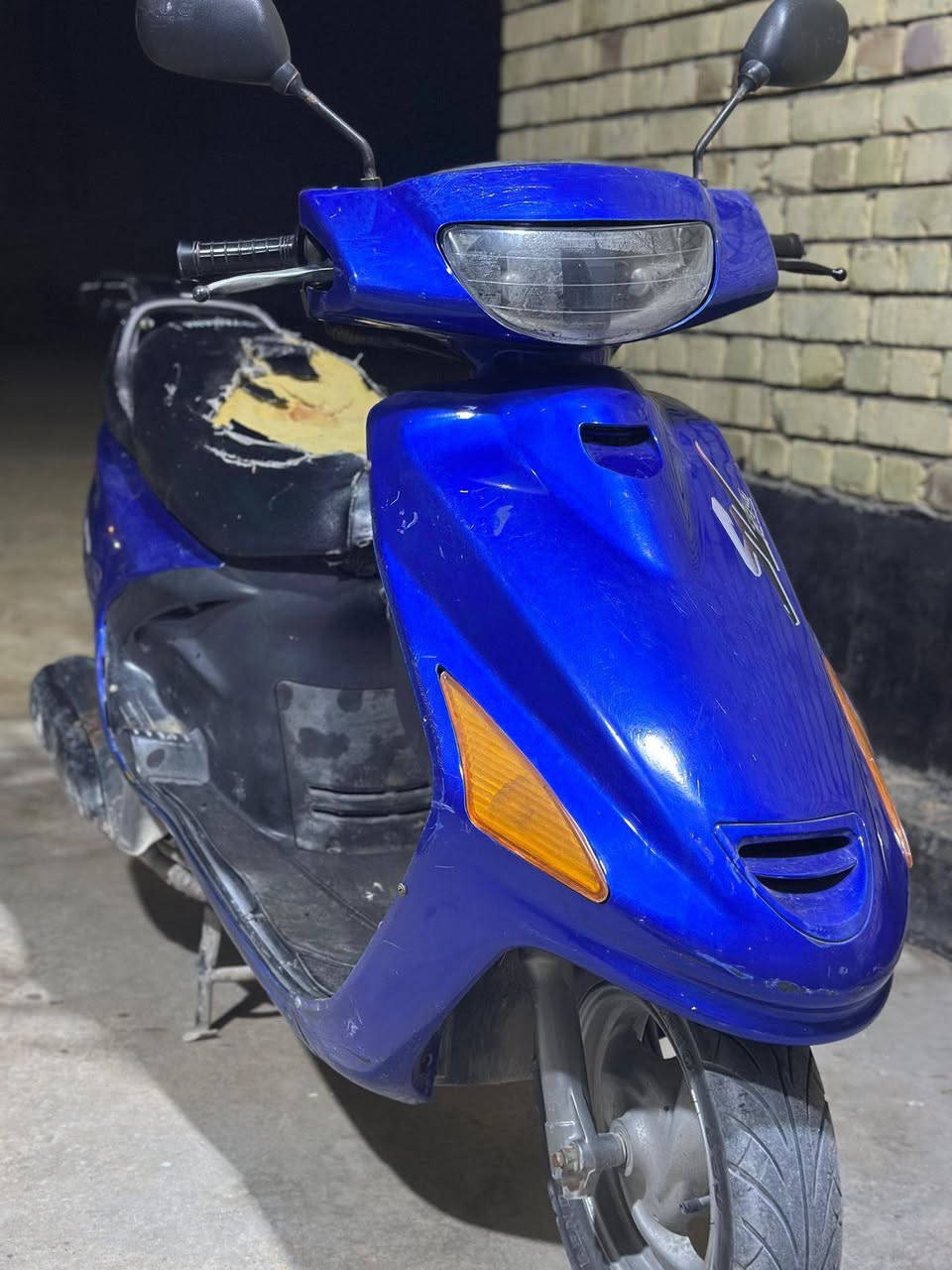 دراجه للبيع ما ناقصه اي شي مكينه مجفته مكان خور زبير ***********
