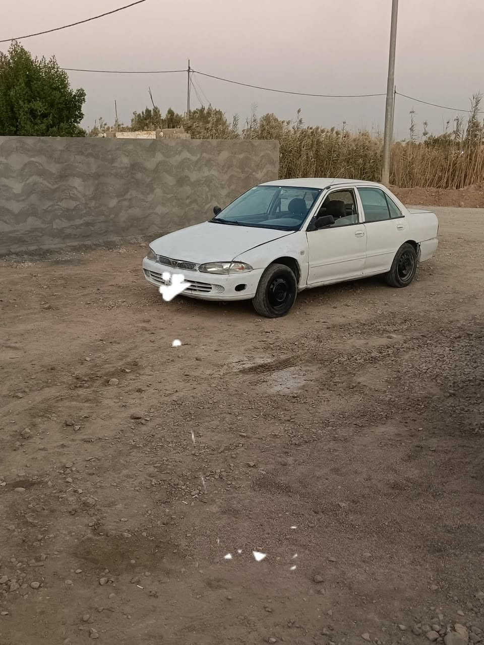 السلام عليكم اخوان براتون ٢٠٠٢ محرك وكير شغلات ماندل صاحبه تايرات نص عمر ابيع كوم حديد متعهد سرقه عشائر سعر ١٣ وبيه مجال لشراي مكاني واسط الصويره***********
