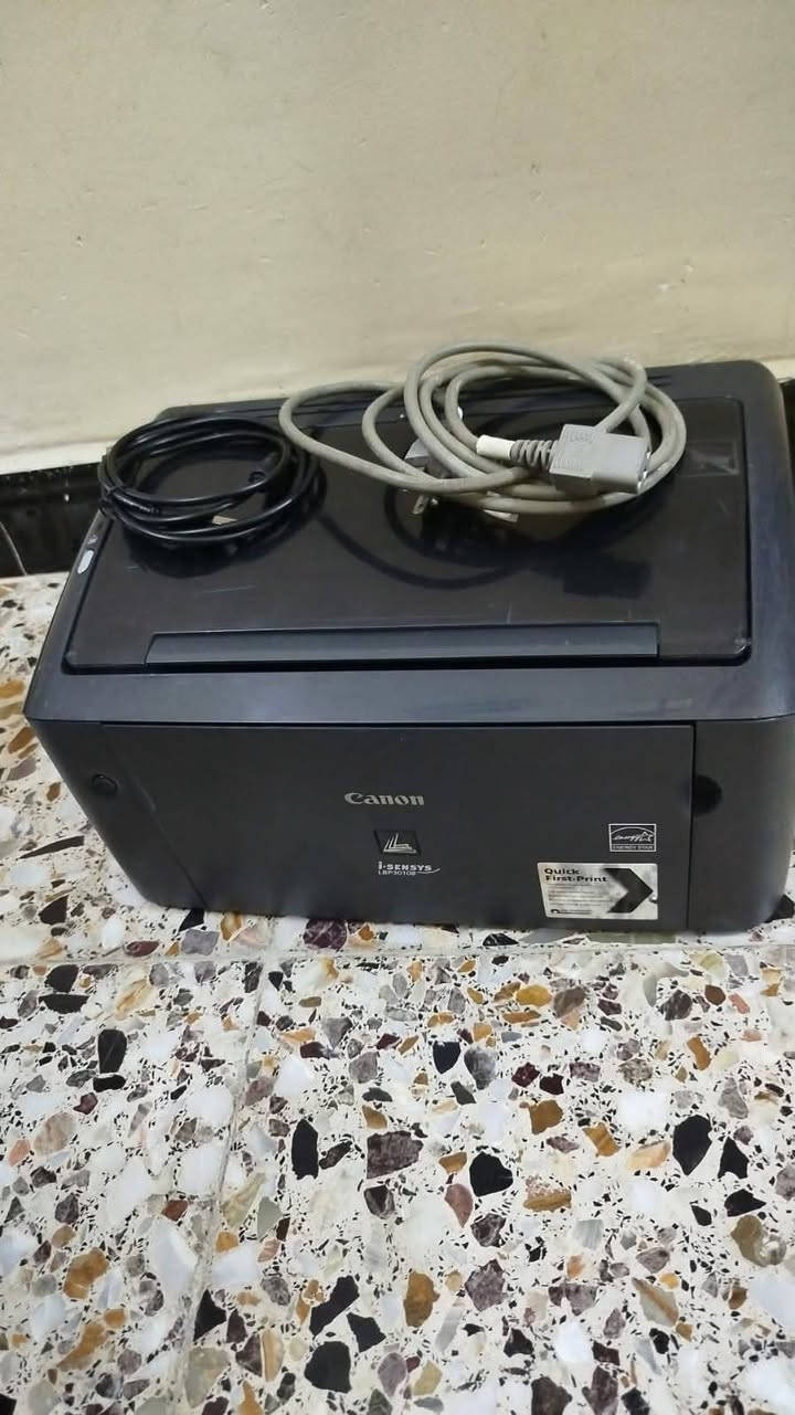 طابعه كانون ابيض واسود 3010  نظيفه جدا وعمليه  
السعر 95  مكاني حله وموجود توصيل لكل المحافظات


**إذا كنت صاحب هذا الإعلان وتريد حذفه لأي سبب، رجاءا أرسل رسالة إلى الدعم الفني**