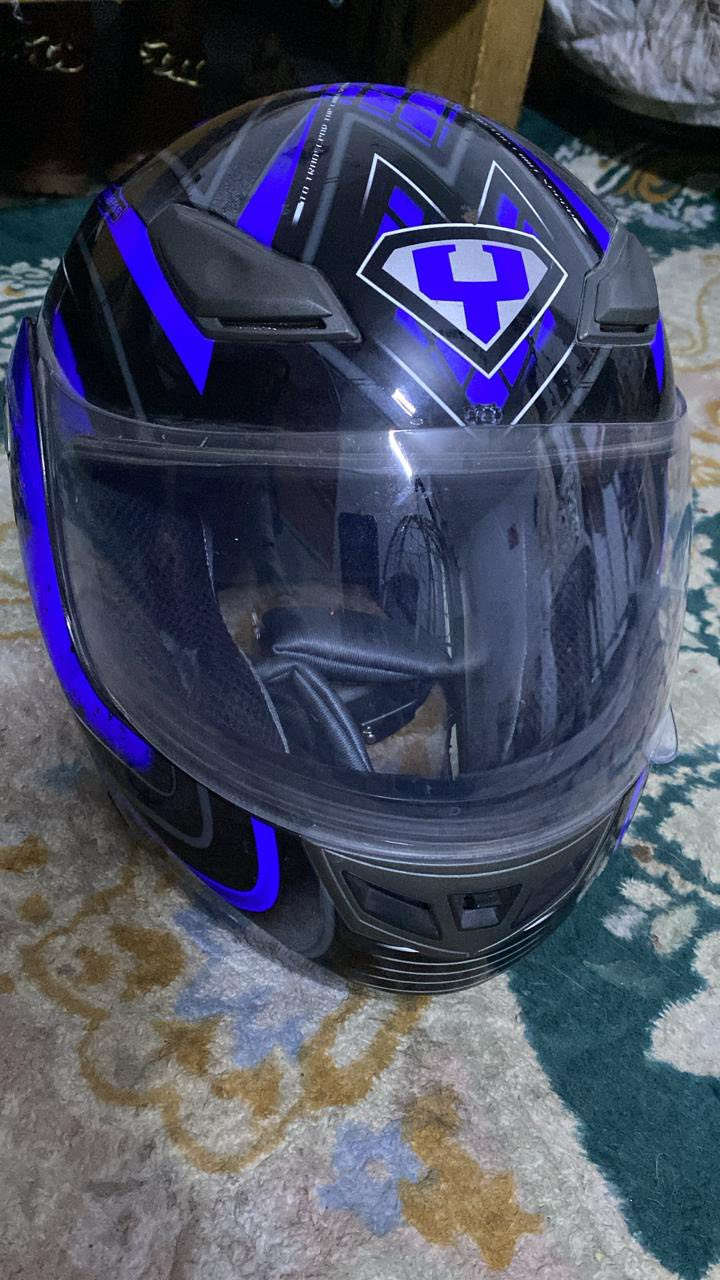 خوذه دراجه جديده مامستخدمه لبيع 60وبيها مجال بسيط 
***********
