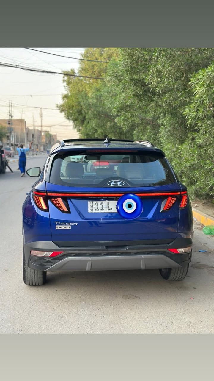 السلام وعليكم أخوتي 
توسان مديل 2024
لون ممبز چويتي 
رقم بغداد تحويل مباشر 
حادث صطحي جداً بدون اي دواخل  مرفق بلمنشور
المواصفات 
اعلة فئه قياده من البصمه 
بانوراما
شاشه دجتل 
خمس كامرات محيطيه
فول تحكمات 
تشغيل عن بعد 
جنطه كهرباء
داخل لونين 
مكينه المرغوبه 2500
وبعد بيهة هوااي موصفات 
ماشيه 38km. اخت الزيرو 
السعر 188$
رقمي ***********
عنواني بغداد زيونه
