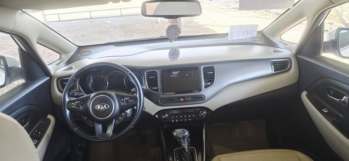 كيا كارنز 2014 خليجي رقم اربيل نكليزي تحويل وكاله مجاني   السياره  ✅ . 7 راكب
محرك 2000 دوش
لايت دوار
حساسات خلفيه
نظام ايكو تقليل صرف البانزين
ABS
تحكم استيرن
مري شفط
ثلاثه وضعيات قياده
ويل كب 17
لايت لد 
قطعتين تبريد
حاكيه بلوتوث
امامي خلفي دسك
السعر 130وبيها مجال بسيط
***********
 مكان السياره الدوانيه
