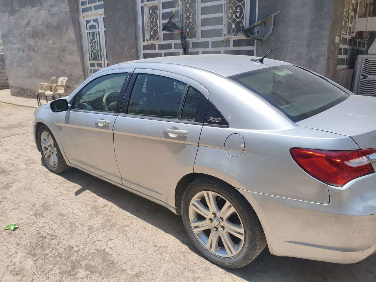 كرايسلر c200/2012 مكان بابل بسمي رقم كربلاء السعر 75 وبيها مجال ***********
