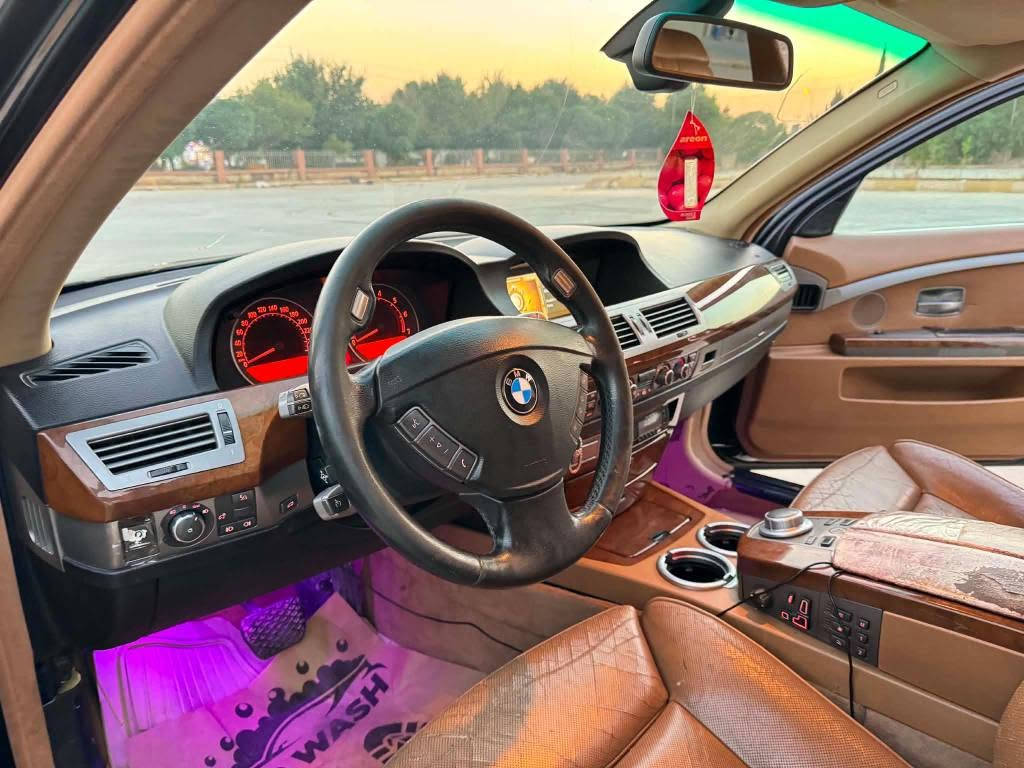 ***********
***********
BMW 750LI -Alpinaقەپات قەپات مواسەفاتە  -سەیارەکە ساخە ساخ
01 - بێ ڕەقەمی دووبەی کۆدی بۆ نەکراوە
مۆدێلی 2007  ڕادار و حاسە  - خەتی جادە -هەزازی سوکان - نازور لەیلی - DTR - 3 مۆدی بەکار هێنان eco-comfort-- sport - sport  -ئۆتۆ پارک - ئۆتۆبرەیک-ئۆتۆستارت- دەرگا شەفت و بەسمەو لید و سێنسەر- سنوق کارەبای و شەفت -سلایت - لایتی ئەدابتڤی individual - کوشنی سارد وگەرم و کارەبای و کۆمپرێسەر و - پێمج پەردە- کوشنی دواوە هیتەر - جی پیئێس- ئاوێنە شەفت و هیتەر و رادار و ناوچەی کوێری تێدایە - حەجمی مەکینەی ٨ پستۆن - هێزی 465 ئەسپی هەیە لە 0-100km تەنها 4.1 چرکە 
سەیارەکە لۆک لۆکە 
گێڕ و مەکینەو کارەبای و کۆمپیتەر بە شەرت یەک دینار مەسرەفی نیە  بۆ نرخ پەیوەندی بکەن 
50$گەڵا و معامەلە دار بنديهكان, السليمانية
