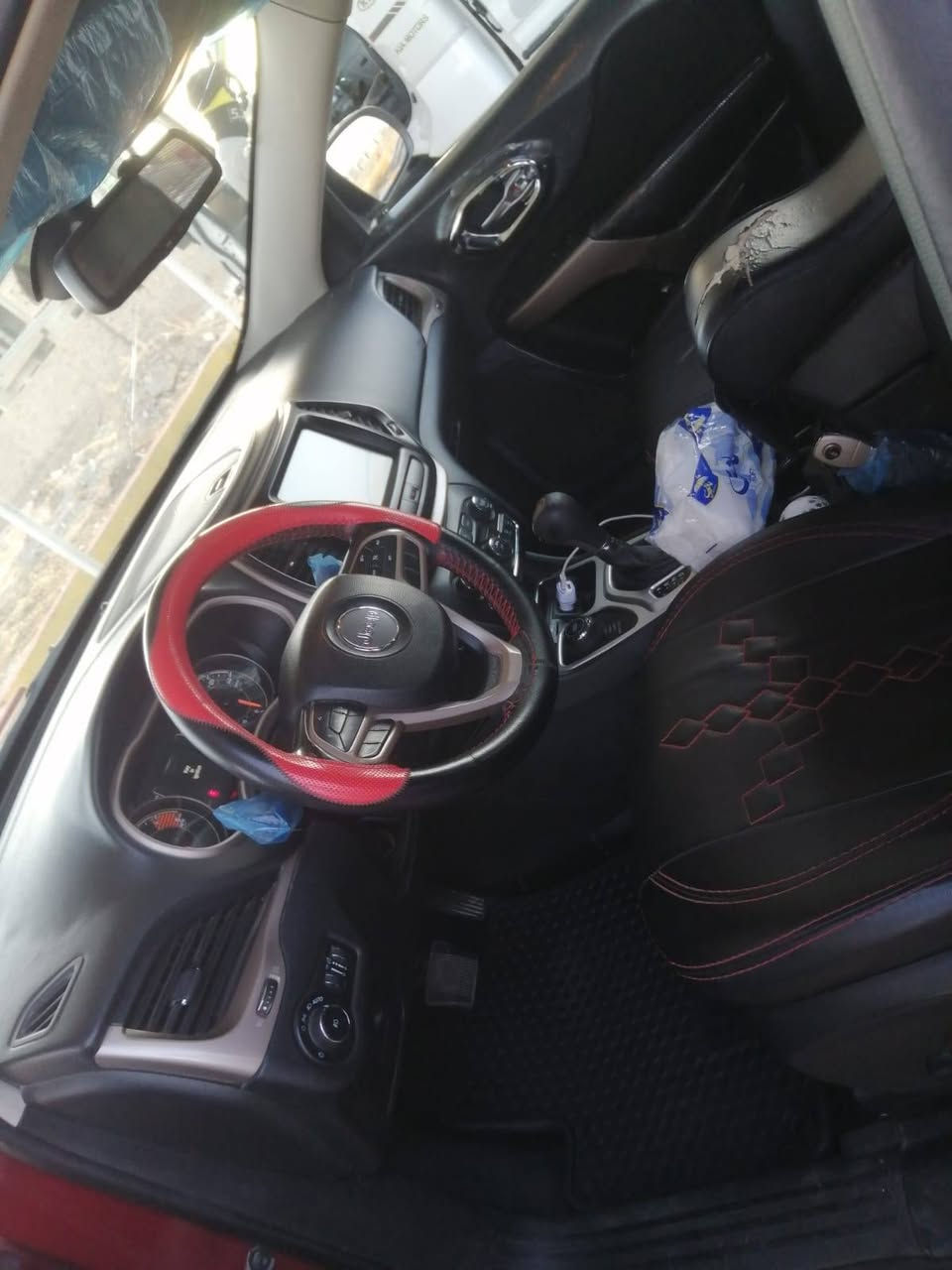 السلام عليكم
للبيع سياره جيب كلين بدون ضرر
موديل 2017 سياره جديده
سنويه لل 30
تريد تحويل او وكاله
سعر 145 وبيها مجال بسيط
رقم ***********
