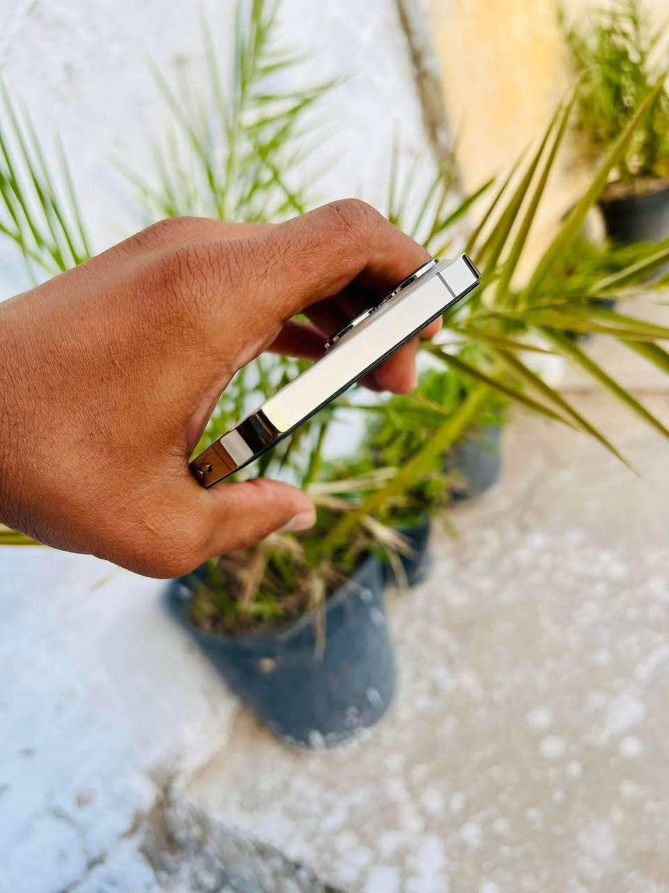 #للبيع_مراوس
ايفون 13 برو ماكس 

بطاريه🔋94% بلادي

دبل خط يعني خطين مو خط واحد 

نموذج m   ذاكره 128

نضافة 100‎/100

شخط واحد ماكو بل جهاز 

مكفول كفاله عامه من فتح وتصليح


**إذا كنت صاحب هذا الإعلان وتريد حذفه لأي سبب، رجاءا أرسل رسالة إلى الدعم الفني**