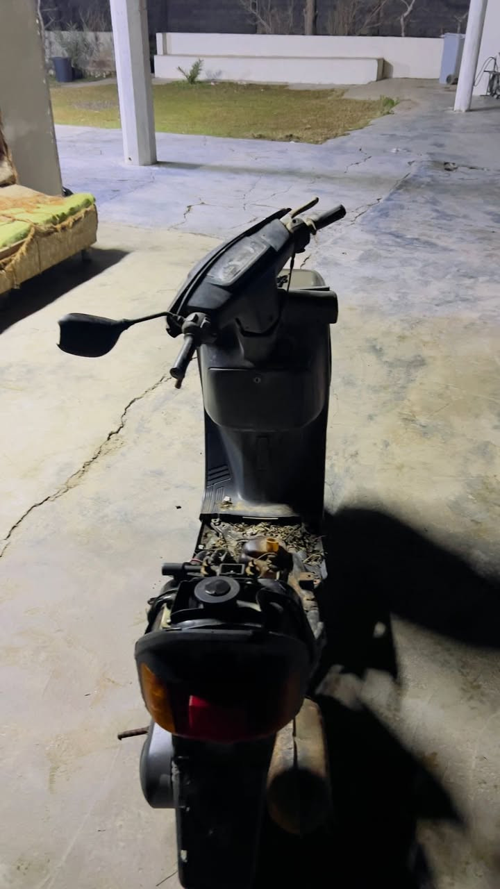 السلام عليكم ماطور بطح بانده بس عايزو محرك شرط كلشي شغال وياله دبلات ضفيره لايت كلشي شغال ماطور ذبانة بيها نقوصات كشن وكابرته بس كلشي بيها شرط ضفيره لايت دبلات محرك وياله تواير كلشي جديد السعر خاص هاذا رقم صاحبهن***********
