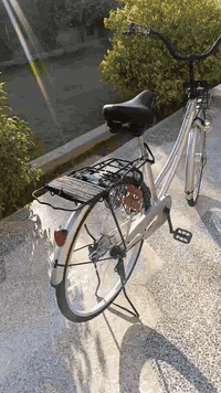 للبيع بايسكل حجم 26 باله موديل 22 النضافه كدام العين ما مصبوغ صبغ بلادي لون سلفر تواير مبدله جديده عين سحريه لون ابيض شغاله وياله عدله بريكات شغاله امامي خلفي السعر سوم السعر اليعجبني واخذه   + للبيع بايسكل جيب حجم 20 نضيف ومرتب مبدل تواير تخم جديدات بريكات شغاله امامي خلفي وياله عدله صبغ بلادي  السعر 120 وبي مجال للشراي .الشراي يجي خاص او يخابرني ***********   ( من رخصة الادمن )
