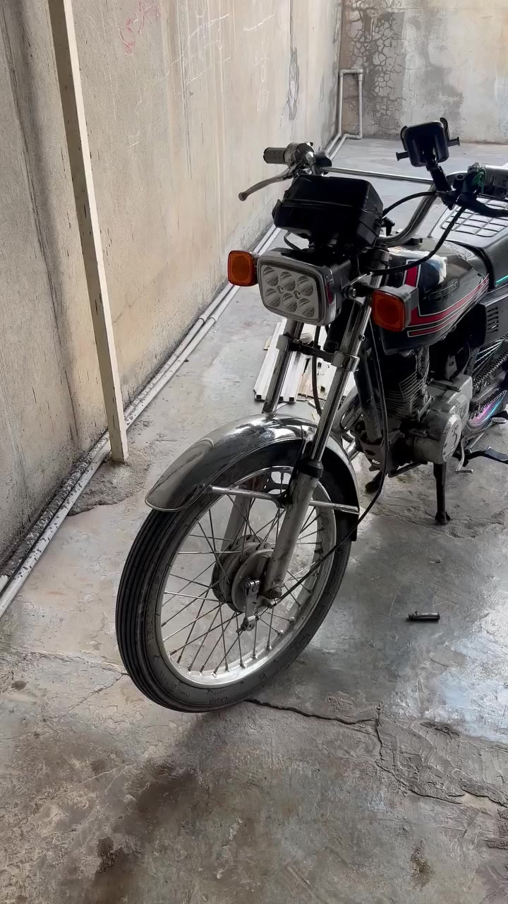 ايراني اربع كير تايكر 2018 صالصنه كاتم سعره 225وبي مجال 
***********
