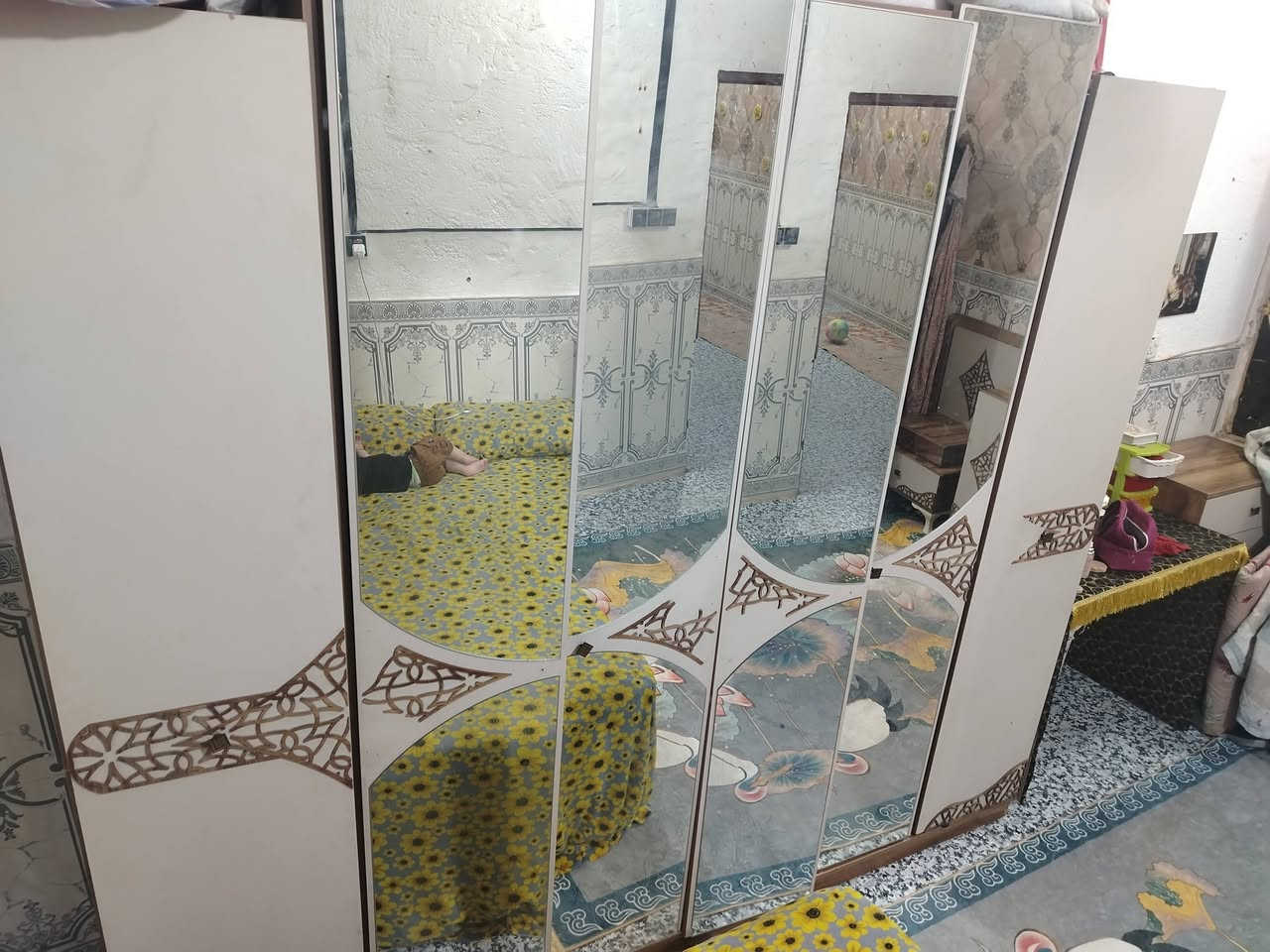 السلام عليكم  غرفه تركيه كلش نضيفه وكنتور ابو المرايه
جربايه مسوينها تسكام عراقي 
السعر 600 مكان الناصريه مركز


**إذا كنت صاحب هذا الإعلان وتريد حذفه لأي سبب، رجاءا أرسل رسالة إلى الدعم الفني**