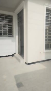 مشتمل • طابق واحد • علا حديقة