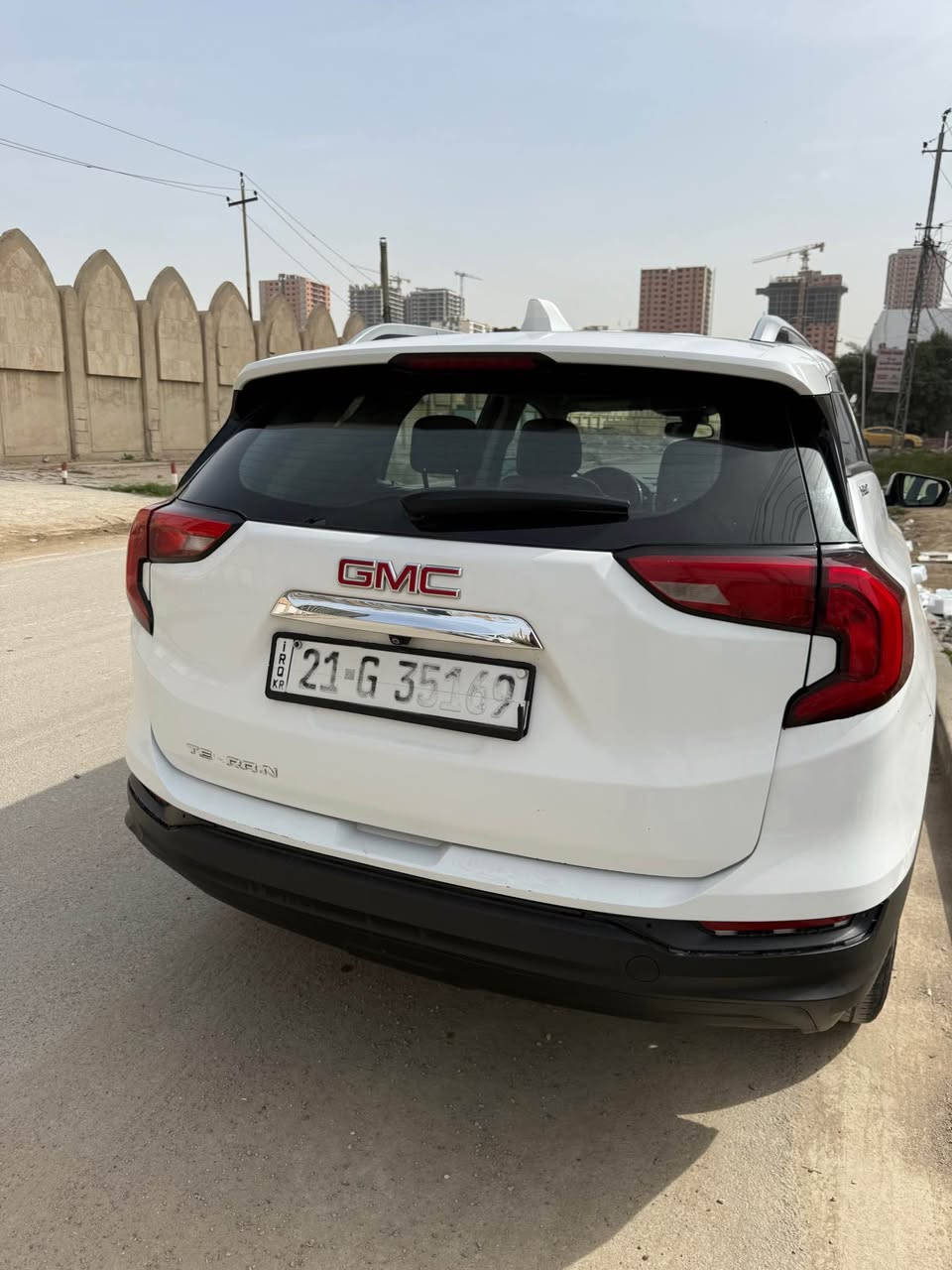 � للبيع – جمسي تيران SLT موديل 2020 🚘

🔹 الموديل: 2020
🔹 النوع: GMC Terrain
🔹 الفئة: SLT
🔹 اللون: أبيض
🔹 رقم التسجيل: سليمانية
🔹 الحالة: ضرر خفيف صندوق خلفي فقط
🔹 الإيربكات: بدون ايرباكات

✨ مواصفات فئة SLT:

✔️ محرك 1.5 لتر تيربو 4 سلندر
✔️ ناقل حركة أوتوماتيك 9 سرعات
✔️ نظام تشغيل بصمة (Keyless Start)
✔️ دخول ذكي بدون مفتاح
✔️ ريموت ستارت تشغيل عن بعد
✔️ شاشة لمس 8 إنج
✔️ Apple CarPlay & Android Auto
✔️ نظام صوتي مميز
✔️ كاميرا خلفية
✔️ تحذير من الاصطدام الأمامي
✔️ تنبيه حركة المرور الخلفية
✔️ مثبت سرعة
✔️ مقاعد جلد
✔️ تحكم كهربائي بمقعد السائق
✔️ تحكم ستيرن متعدد الوظائف
✔️ مصابيح LED أمامية وخلفية

💰 السعر: 15,500$ قابل للتفاوض

📍 السيارة بحالة جيدة عدا الضرر المذكور أعلاه

📲 التواصل واتساب فقط: ***********

إذا تحب أكتب لك نسخة أقصر م بغداد, العراق
