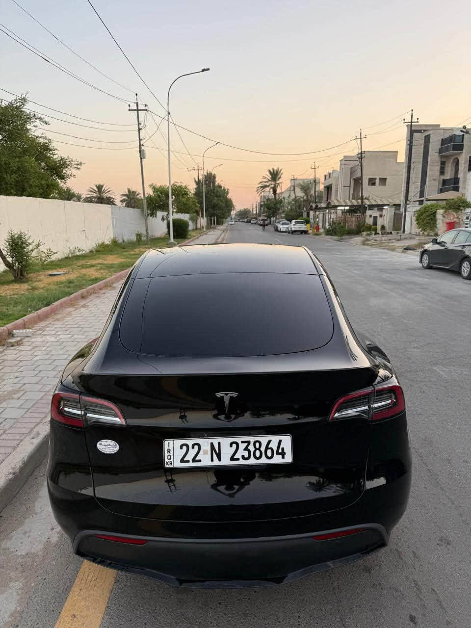 تسلا مودل Y 2024
ستاندرد بلس

للبيع السيارة ماشيه 21 الف مايل
جاهزة بدون نقص 

رقم اربيل تحويل مباشر

السيارة حادثها بدون دواخل
بدون ايرباك فقط البردة

تبديل قطع اصلية نفس اللون
بابتين وجاملغ امامي جهة السايق بدون صبغ
فقط صبغ بالهلال الخلفي

سعر 190$ ورقه
 وبيها مجال بسيط للشراي

📍مكانها بغداد العامرية
فقط بيع

واتساب
***********
