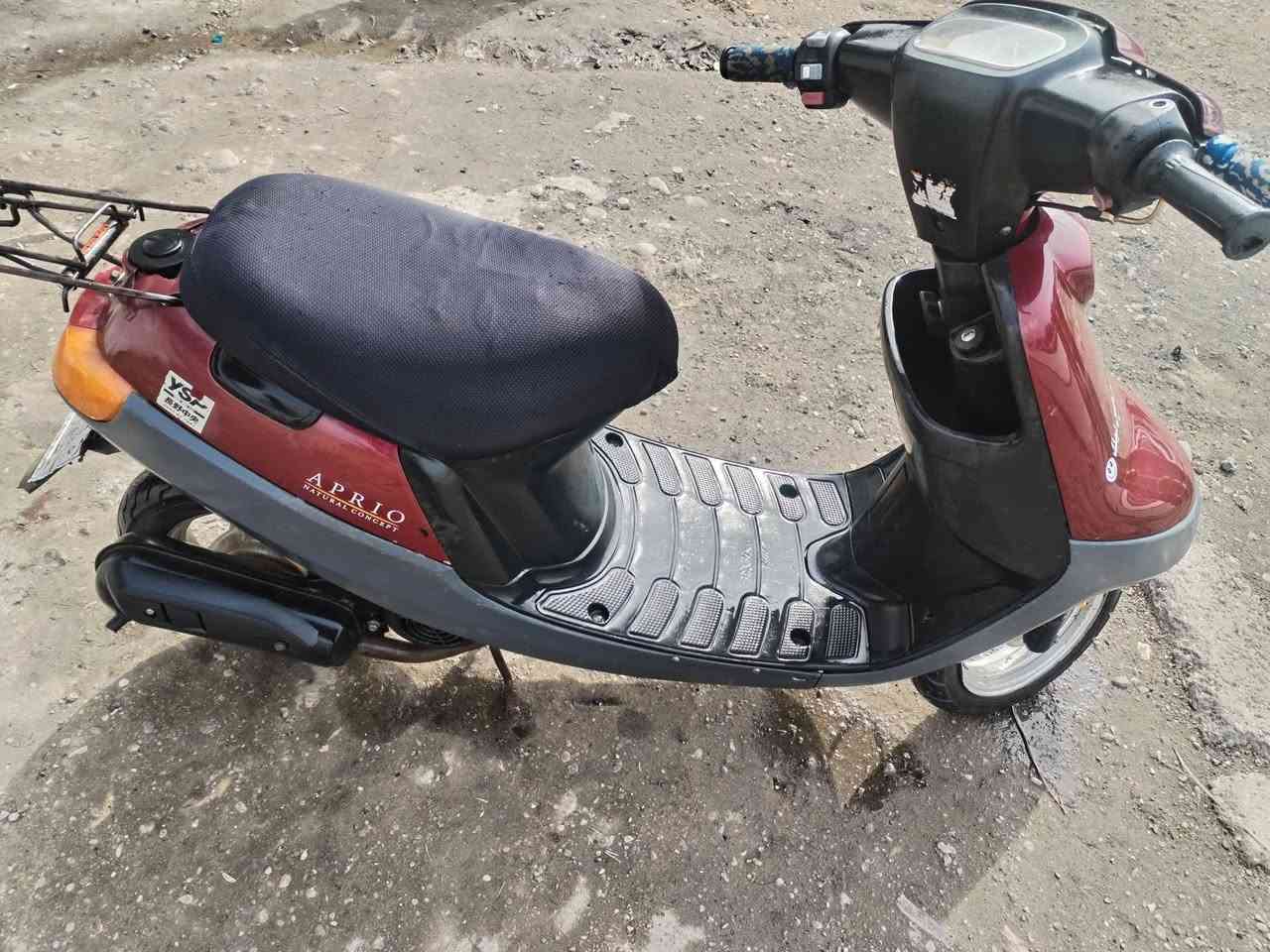 البيع مكينه مامفتوحه بس قبق هندر فقط السعر ويرمنيه كلها شغاله بس يعوزو باتري السعر 350 وبي مجال ***********
