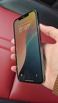 ايفون 12 برو ماكس نظيف جدا  شخط واحد ما بيه ذاكر 256 بطارية %80 كلاس ج...