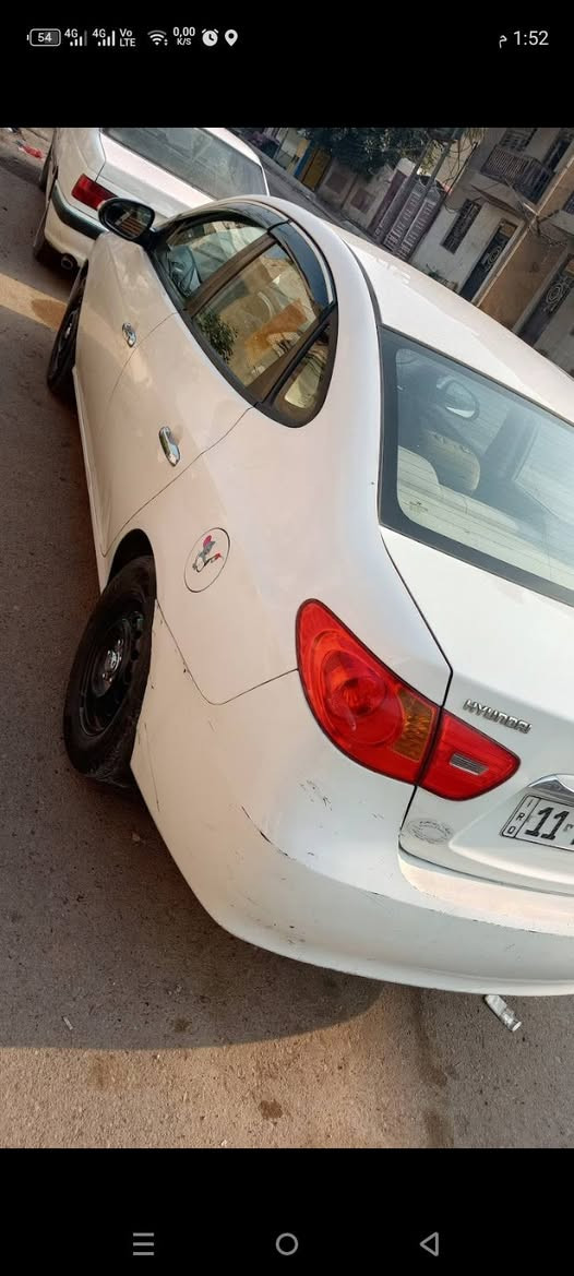 سلام عليكم النترة مقدس موديل 2010 خليجي 
رقم الانكلينزي بسمي 
بيهة بنيد و ربع جاملغ صبغ سونار موجود 
صدر جديد تخم تاير جديد 
اربعة دسك داخل بيجي 
تبريد ثلج 🥶 
سعر 110 
مكاني بلديات 
***********
