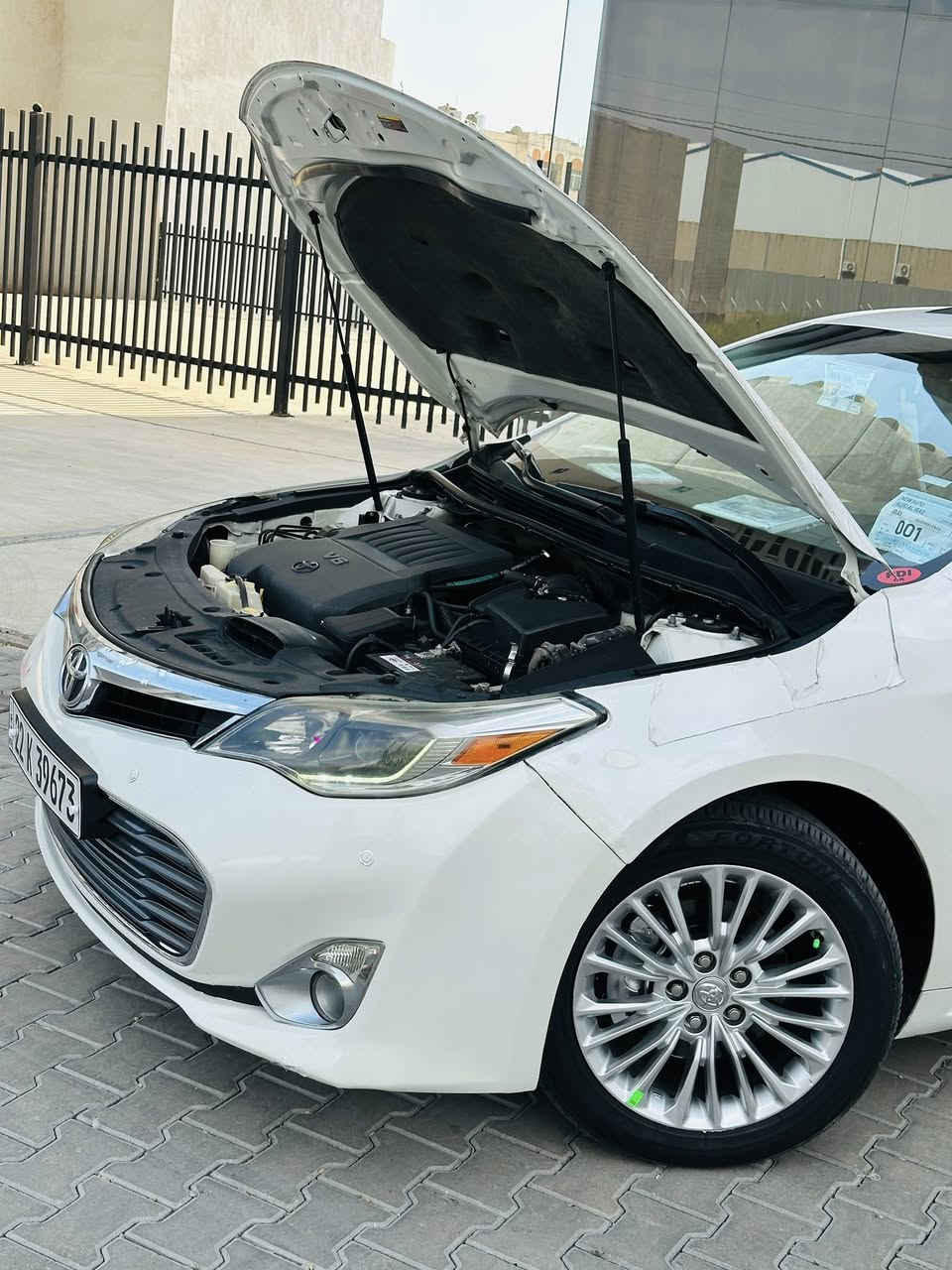 Toyota Avalon 2013
تويوتا افلون ٢٠١٣ وارد خلیجي 
مواصفات لمتد ( ليد امامي و خلفي فتحة سقف-مقاعد كهرباء تدفئة و تبريد-شاشة و کامیرة  - بصمة -ويل ١٧ حساس امامي. و خلفي )

مكينة ٦سلندر حجم ٣.٥لتر تنفس طبيعي
ماشية130 الف  کیلومتر و بحالة ممتازة 

ضرر السيارة كلين بدون صبغ بدون حالبوب فقط بية شبر بارد السیارة جدا نظیفة 

السيارة رقم اربیل 
مكفولة من كير و محرك و كهربائيات
عنواني كركوك ايسكان 
اسيا   :    ***********
كورك : ***********
