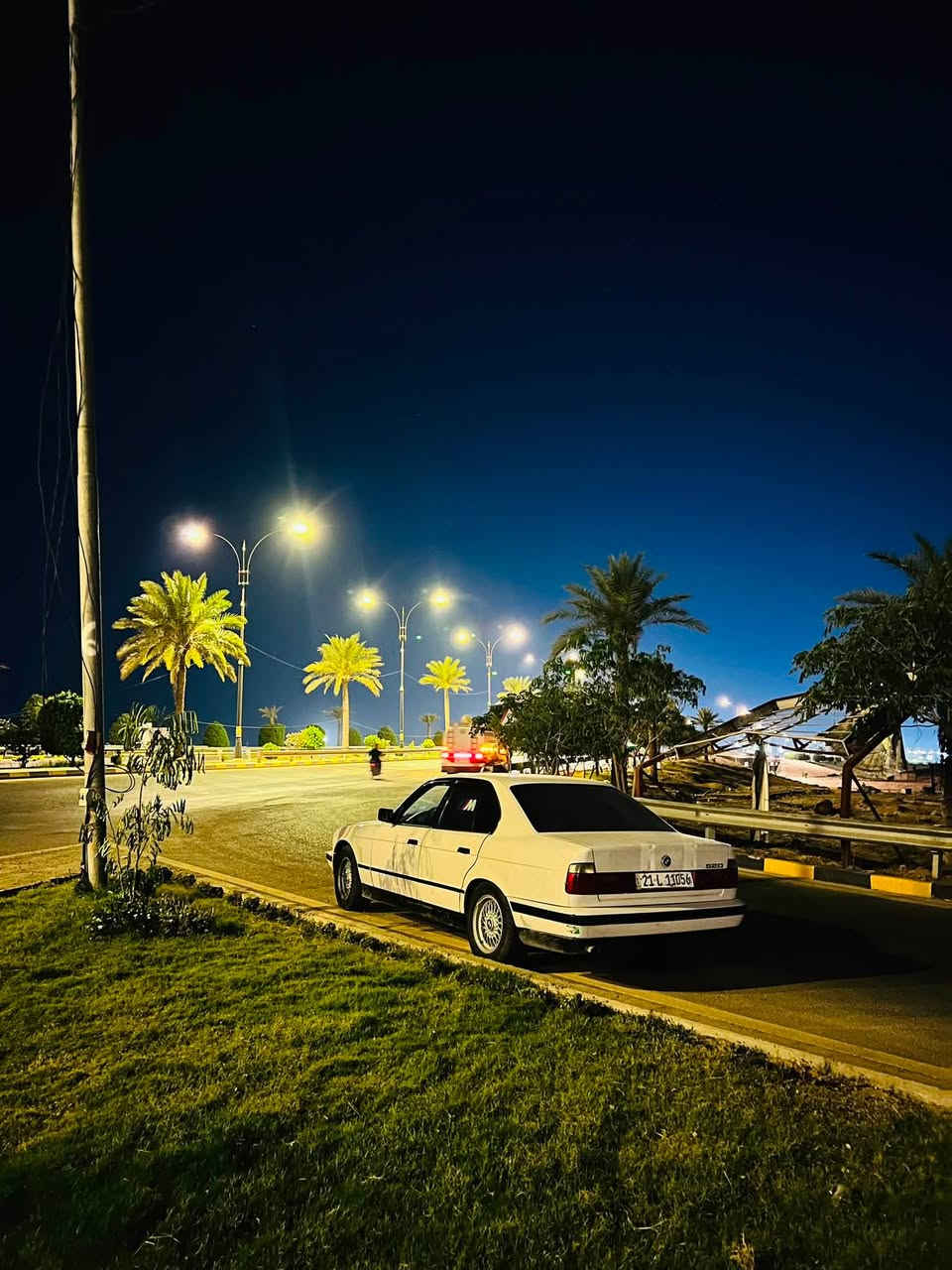 السلام عليكم
1989 BMW 520 للبيع كير عادي محرك 

مسكر فانوس 25 كفاله تبريد ومحرك وكير صدر 80‎%‎ جام كهرباء السياره بدون صبغ فقط باب السايق بي صبغ والجاملغ مبدل السياره بدون حادث وبدون صبغ يعني ع البلاد رقم سليمانيه انگليزي ب أسم ولد صديقي من بغداد ويحول ثاني يوم ماعنده مشكله السياره جاهزه كلشي ما تصرف عليها سنوية لـ 2030 وخير من الله السياره مكان الأنبار السعر اتصل ع الرقم ***********
