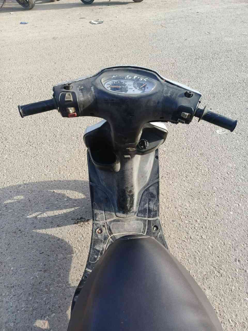 السلام عليكم للبيع او مراوس دراجة ماكس قجمة دراجة نضيفة مكينتهة ممفتوحة بيهة بس الكابريتر مرات متلزم سلولي يرادلهة تنضيف اوراق موجودة المكان جكوك قرب حسينية قمر بني هاشم السعر 450 رقمي ***********
