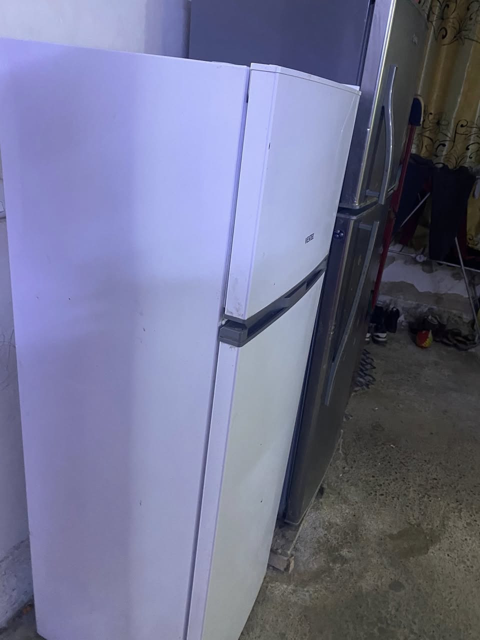 للبيع ثلاجه نظيفه فول جديده للبيع اي استفسار خاص او الاتصال على الرقم ***********
