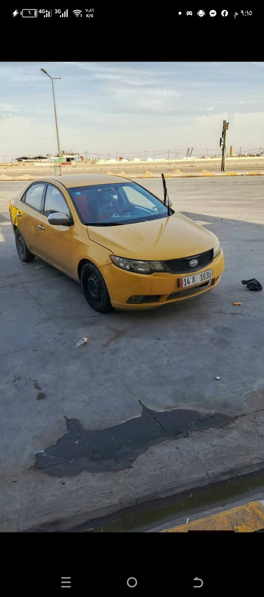 السلام عليكم كيا سيراتو موديل 10 تخم تاير حداديه 80% سياره خليجي تبريد رقم دولي السعر 72 وبيها مجال الطيبين رقم التلفون ***********

