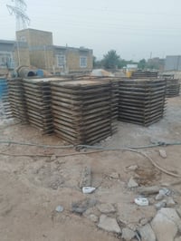 معمل شتايكر للبيع القوالب عدد 100 الحجم 80 ارتفاع 3/5 + هزاز +خباطه ام...