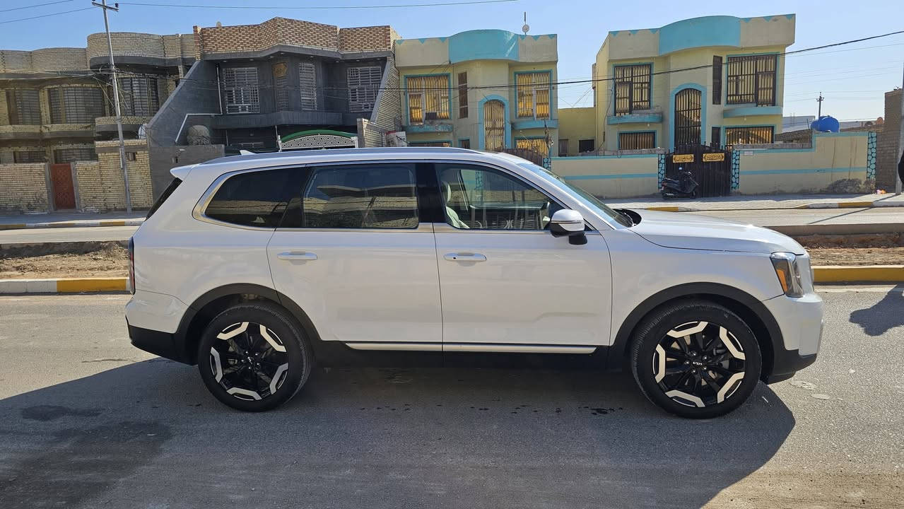 السلام عليكم 
تيلورايد فئة EX 
موديل 2025 
حادثها ربع البنيد ومعدل بارد قطرة صبغ مابيها 
رقم شهداء بابل 
***********
