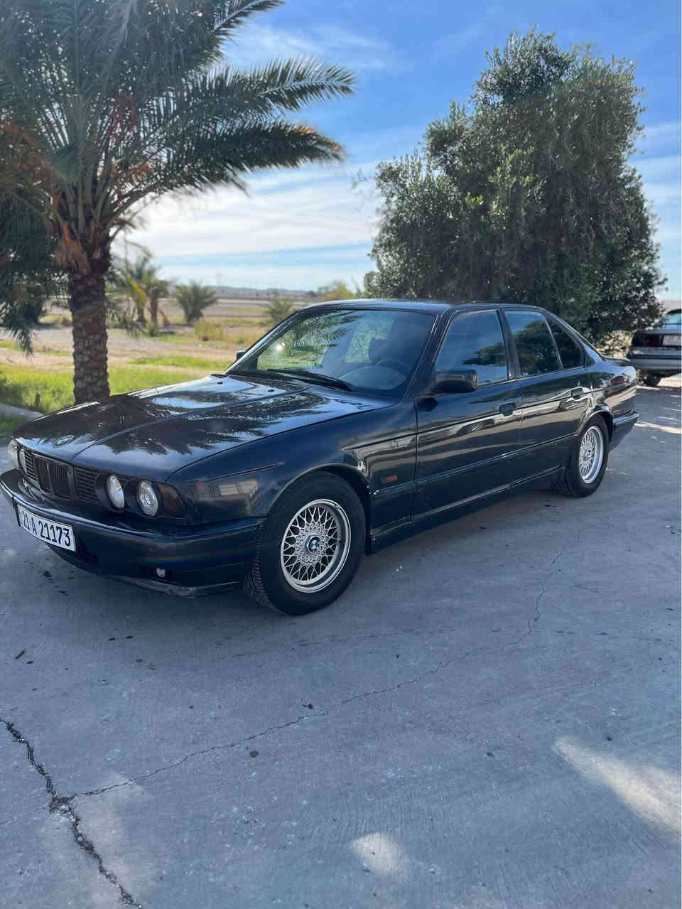 بيم موديل 1990 رقم سليمانيه
السياره مصبوغه عام لجماليه 
دوشمه جديده
تخم تايرات جديد
كهربائياته كله شغاله
تبريد شغال نقصه فقط غاز 
شرط التحويل
السعر 41 وبي مجال بسيط
بيع او مراوس
الاستفسار *********** خناقين, ديالى
