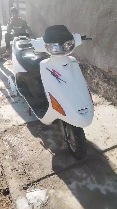 سلام عليكم
فراشه للبيع 

ماعيزه برغي شلعه ومعدل  محرك مامفتوح 

ستوه نازله من الرمبه صارله شهر من نزلته

 بيع او مراوس ماكس عدله 

تواصل ولستفسار ***********

والسعر خاص او مراسله واساب
